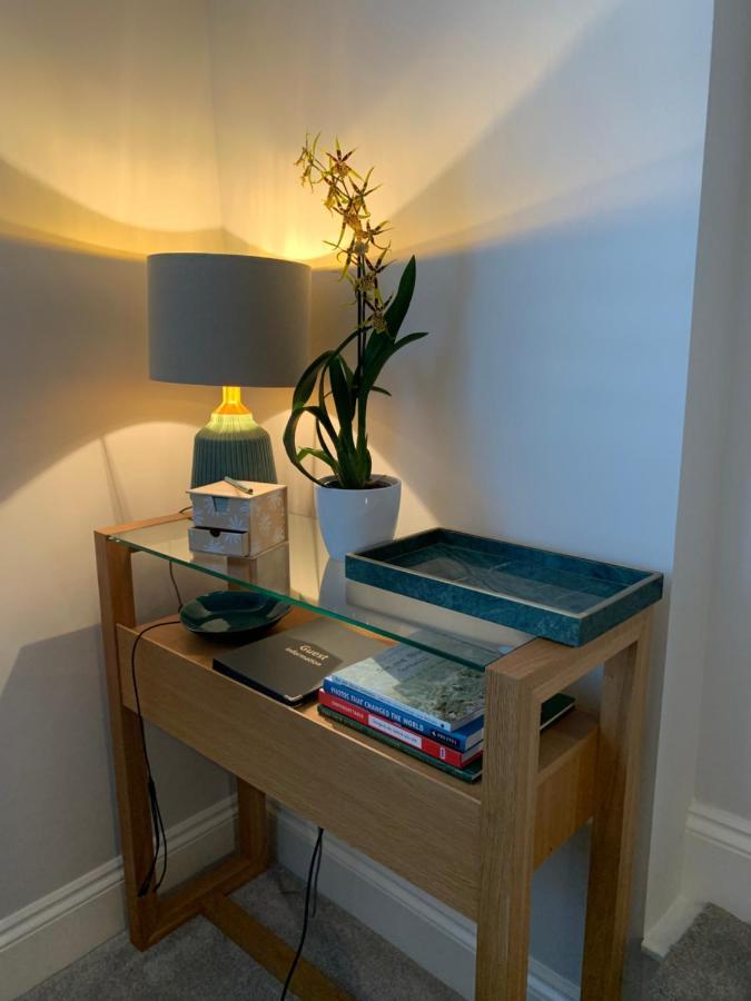 Hideaway Holiday Apartment Salisbury Esterno foto