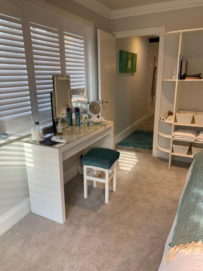 Hideaway Holiday Apartment Salisbury Esterno foto